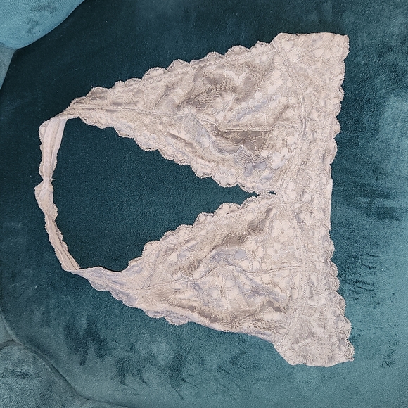 Lot of 2 Free People Bralettes! - Picture 2 of 10